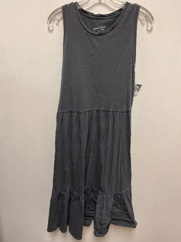 Dress Casual Maxi By Universal Thread In Grey, Size: M