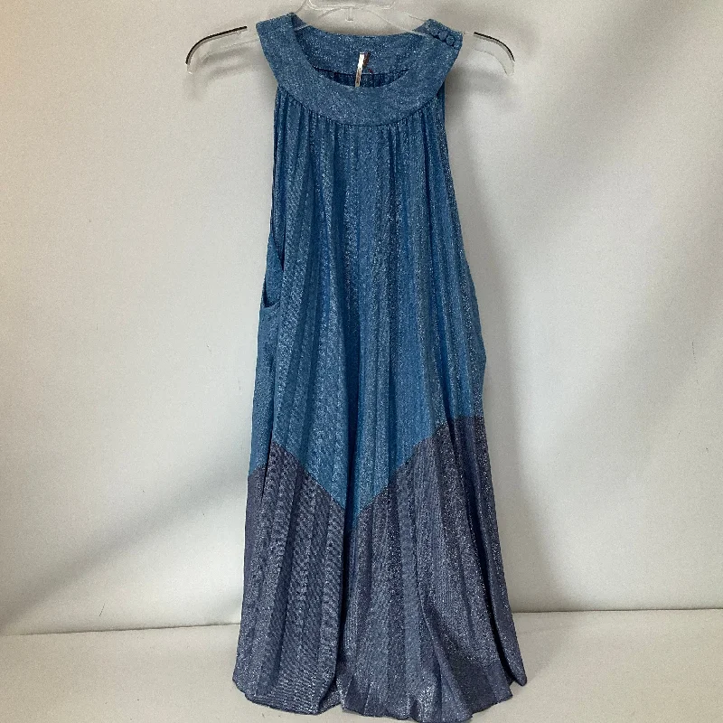 Dress Casual Short By Free People In Blue, Size: L