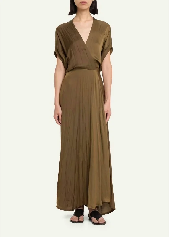 Long Aki Wave Dress In Olive