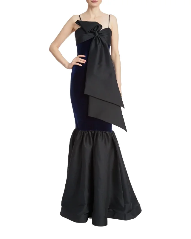 Two-Tone Velvet Bow Mermaid Gown In Midnight Black