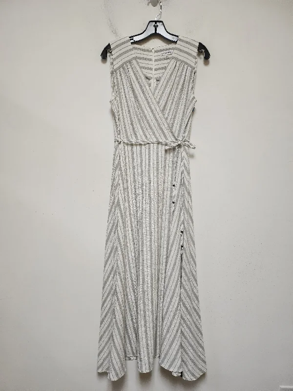 Dress Casual Maxi By Calvin Klein In Striped Pattern, Size: M