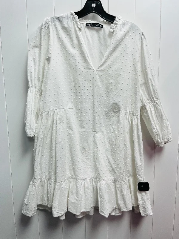 Dress Casual Short By Zara In White, Size: M