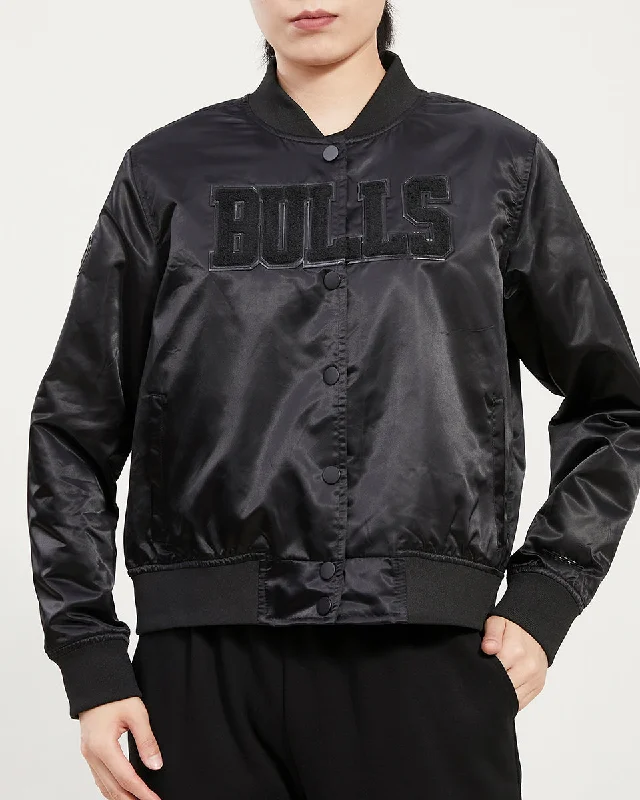 CHAMARRA DE SATÉN NBA CHICAGO BULLS CLASSIC 3BK PARA MUJER