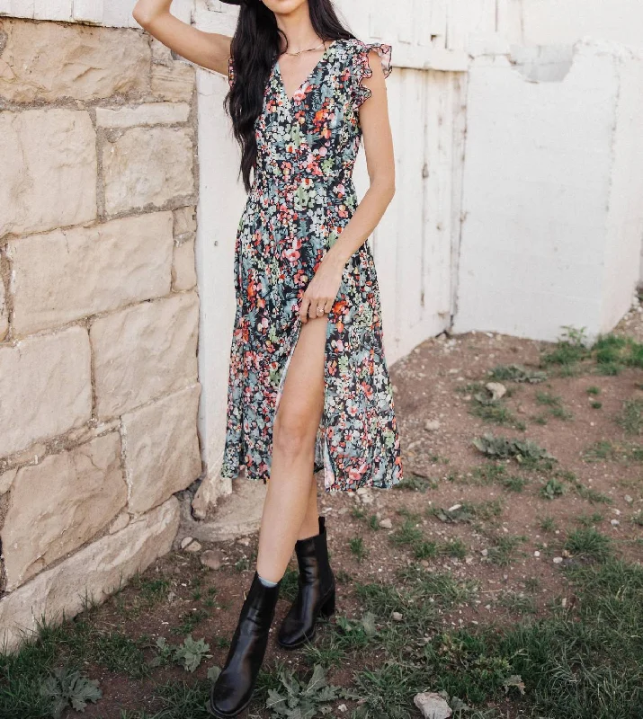 Seaside Floral Midi Dress In Black