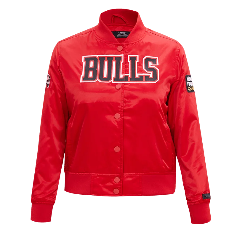 CHAMARRA DE SATÉN NBA CHICAGO BULLS CLASSIC ESSENTIALS PARA MUJER