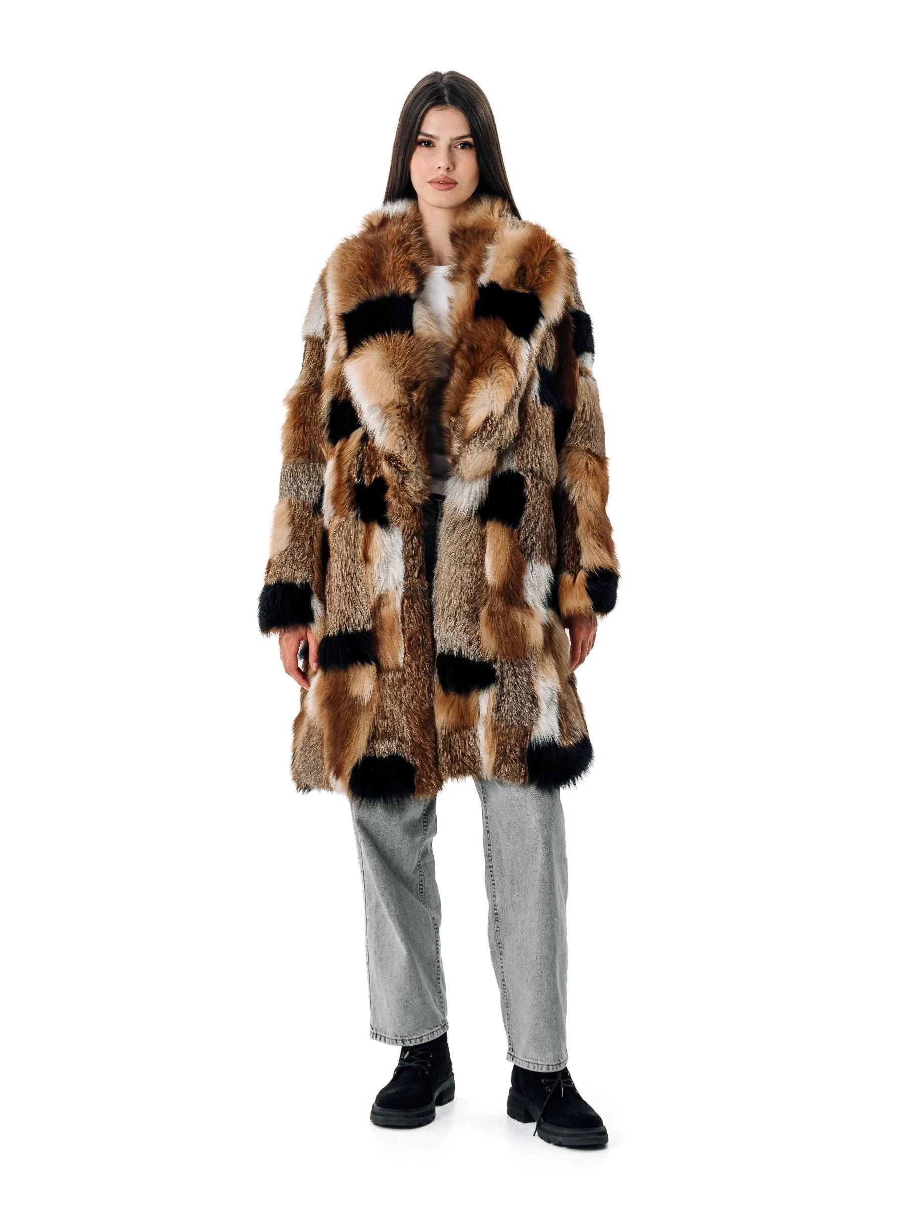 Long Women's Fox Fur Coat With Red Collar