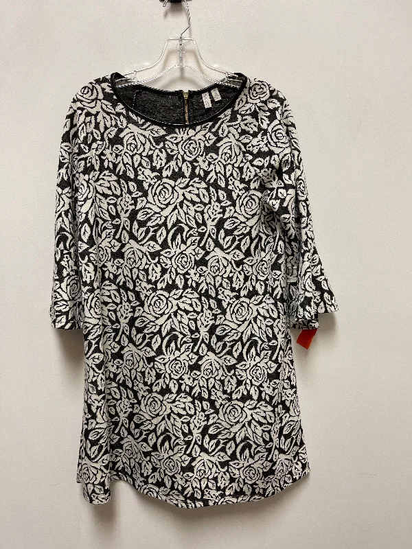 Dress Casual Short By Madison In Black & White, Size: M