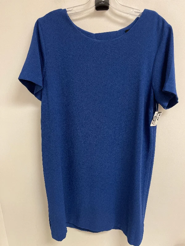 Dress Casual Short By Bobeau In Blue, Size: L